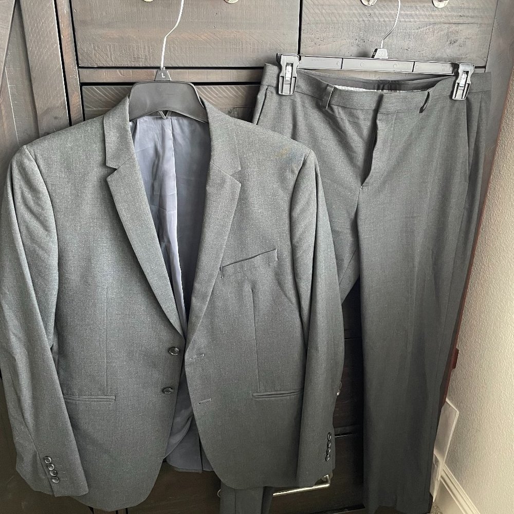 CALVIN KLEIN Men's Cinder Block Gray Slim Fit Signature Suit